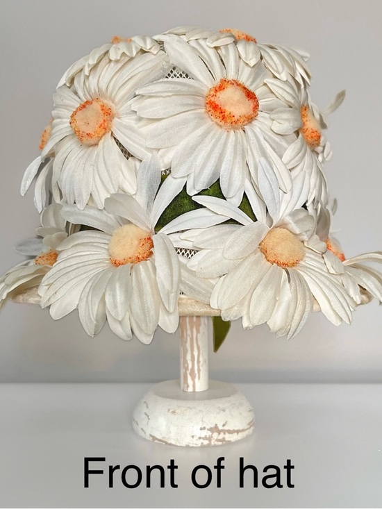 Vintage 3D 1950s Daisy Bucket Cloche Hat Large Daisies